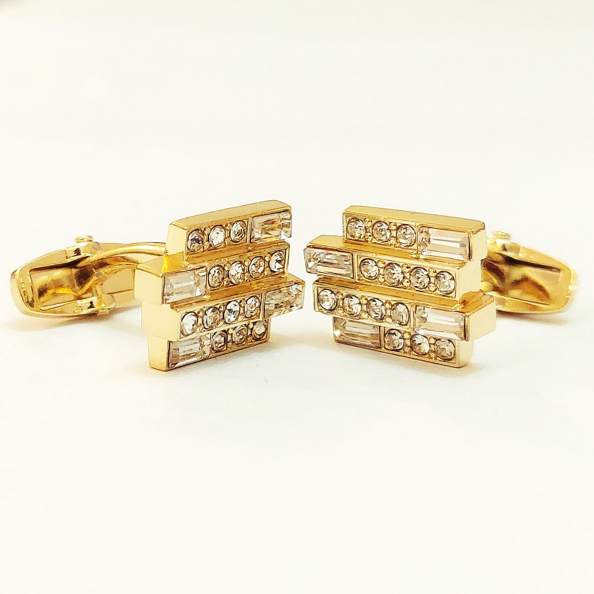 Elegant Men’s Cufflinks