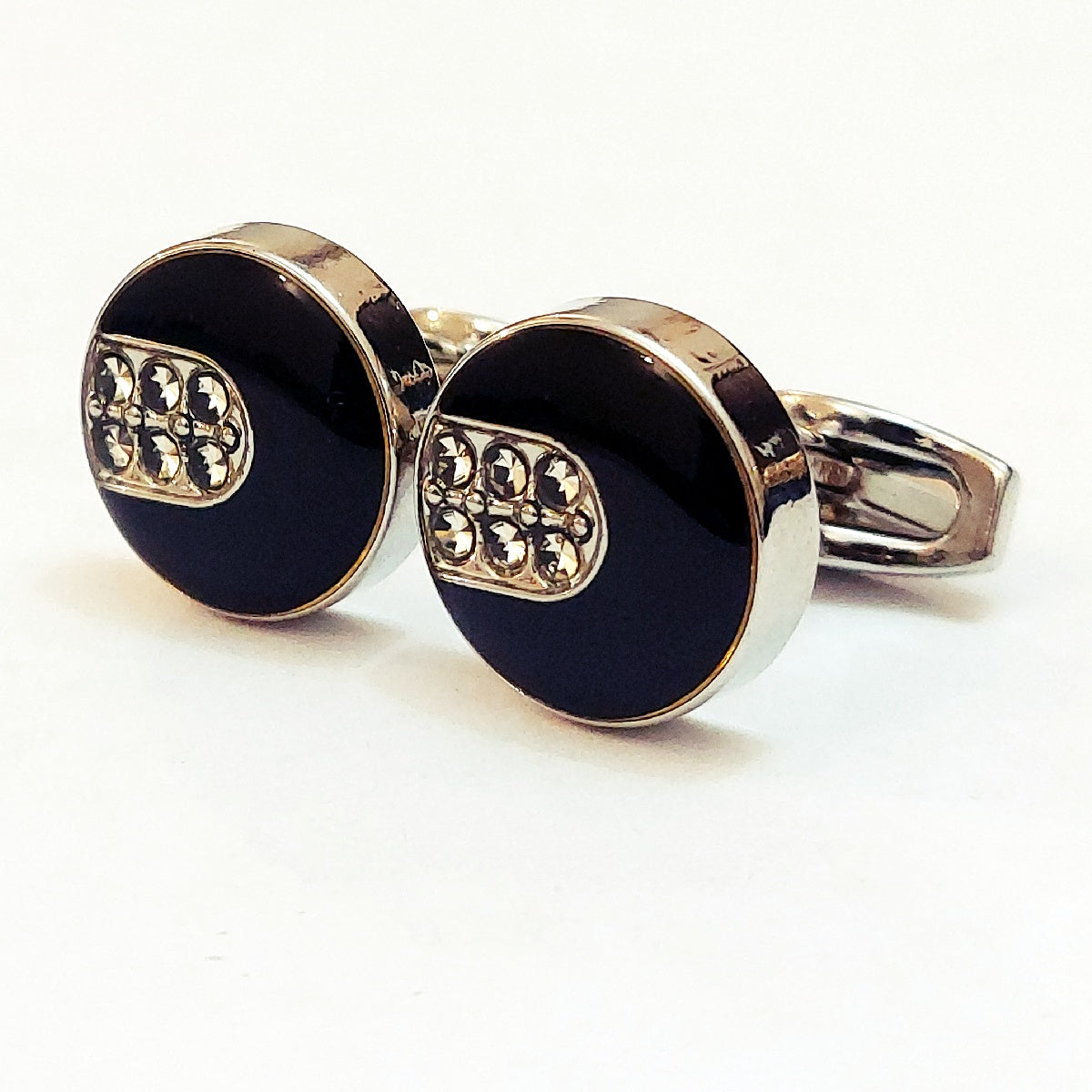 Trendy Men’s Cufflinks