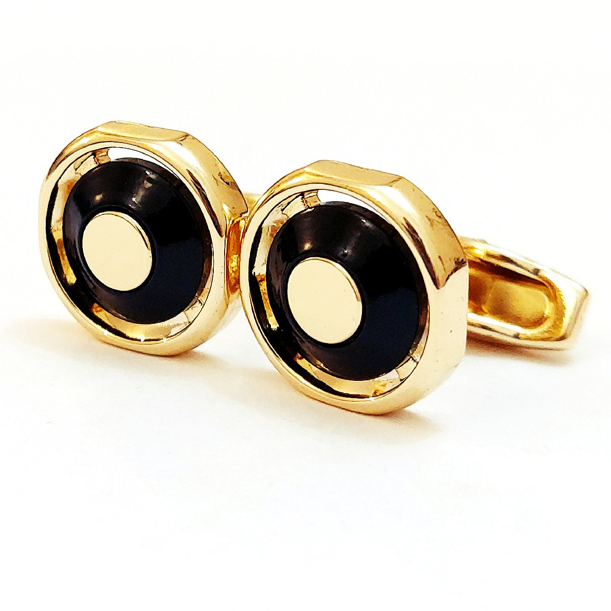 Trendy Men’s Cufflinks