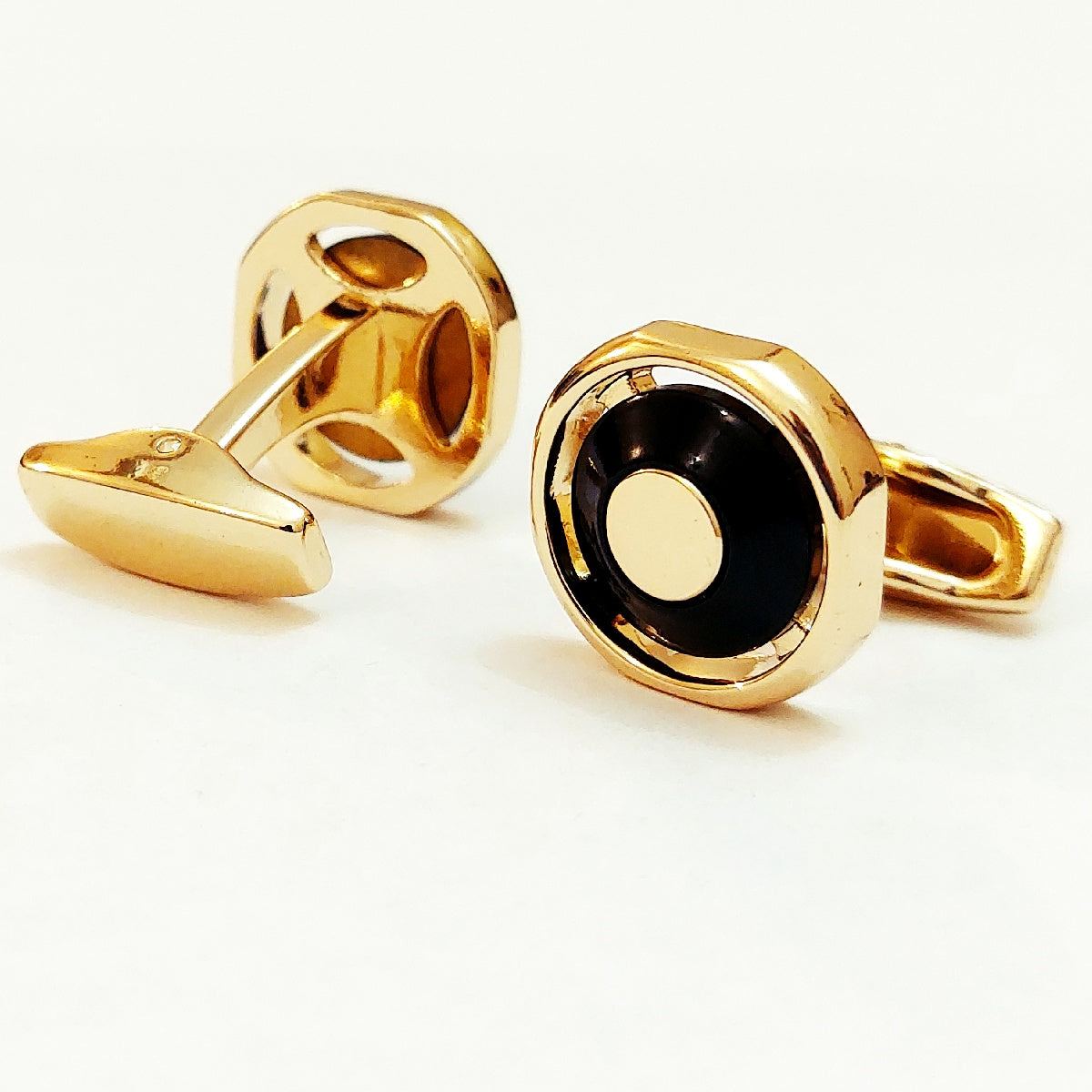 Trendy Men’s Cufflinks