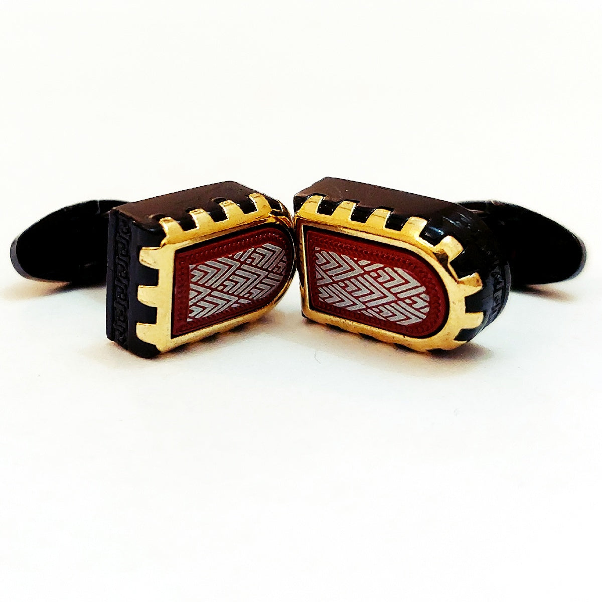 Trendy Men’s Cufflinks