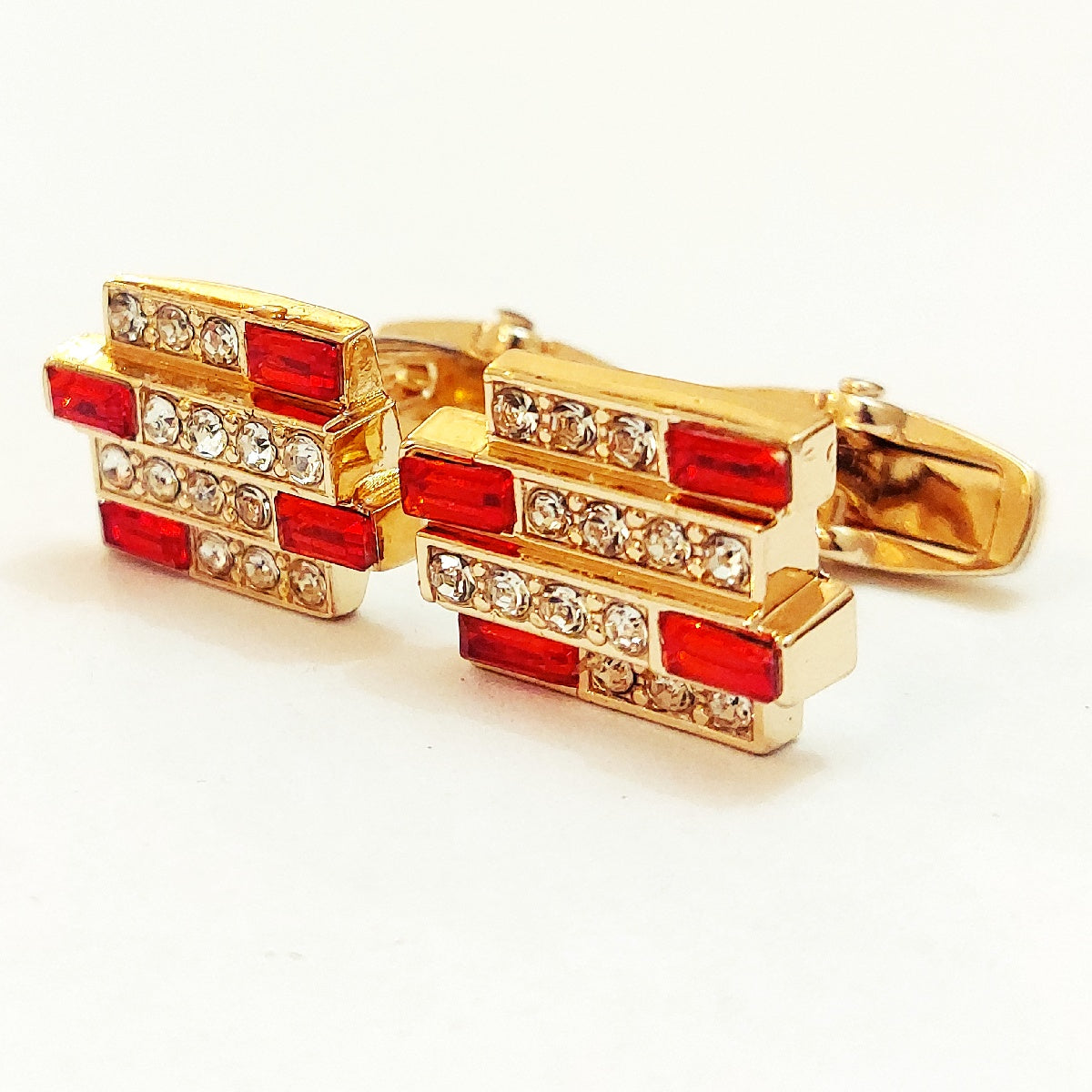 Trendy Men’s Cufflinks