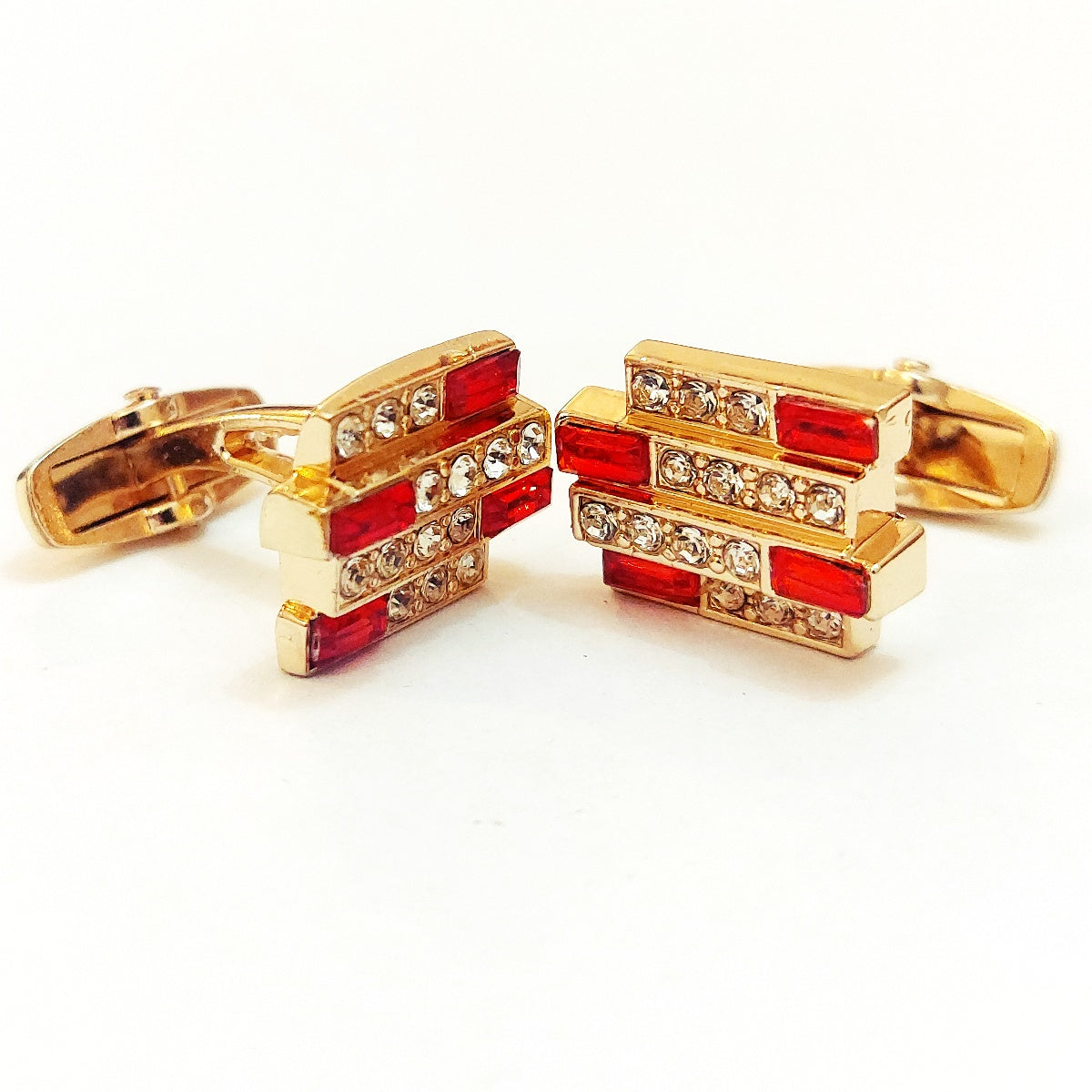 Trendy Men’s Cufflinks