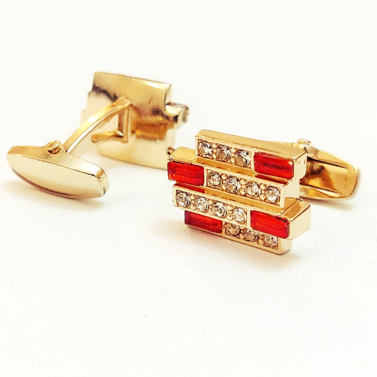 Trendy Men’s Cufflinks
