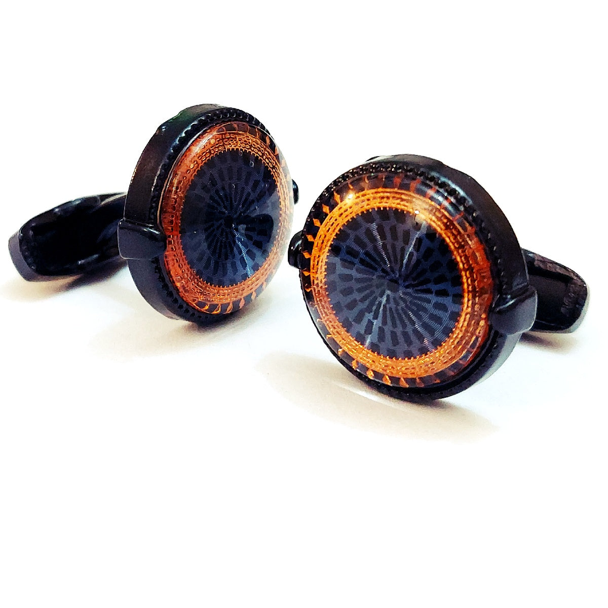 Charming Men’s Cufflinks