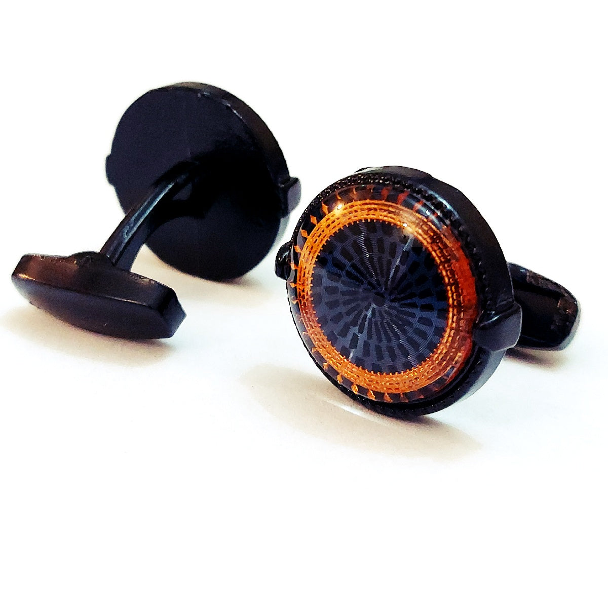Charming Men’s Cufflinks