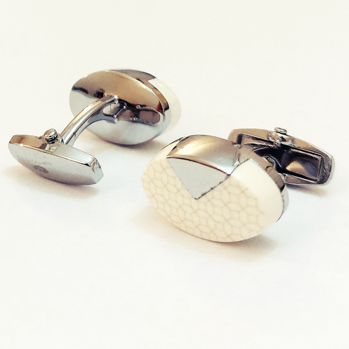 Trendy Men’s Cufflinks