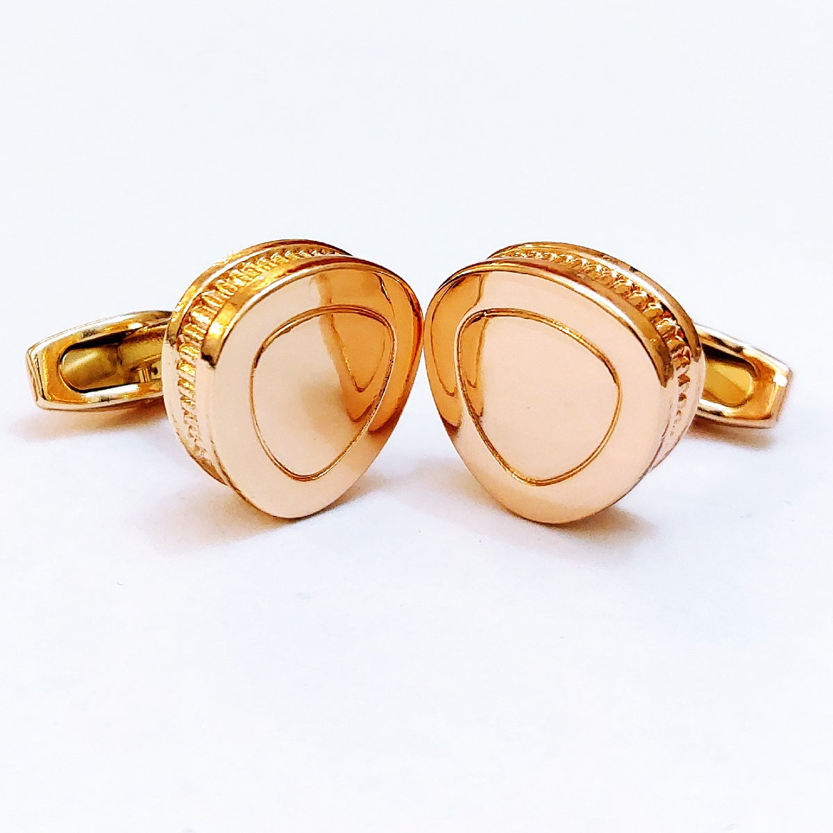 Elegant Men’s Cufflinks