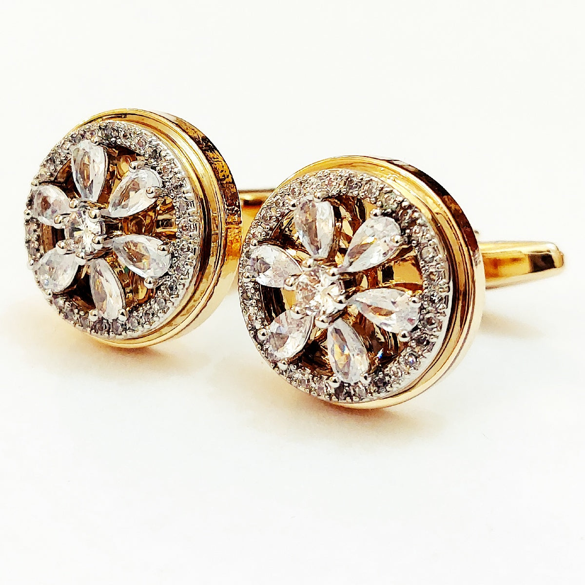 Elegant Men’s Cufflinks