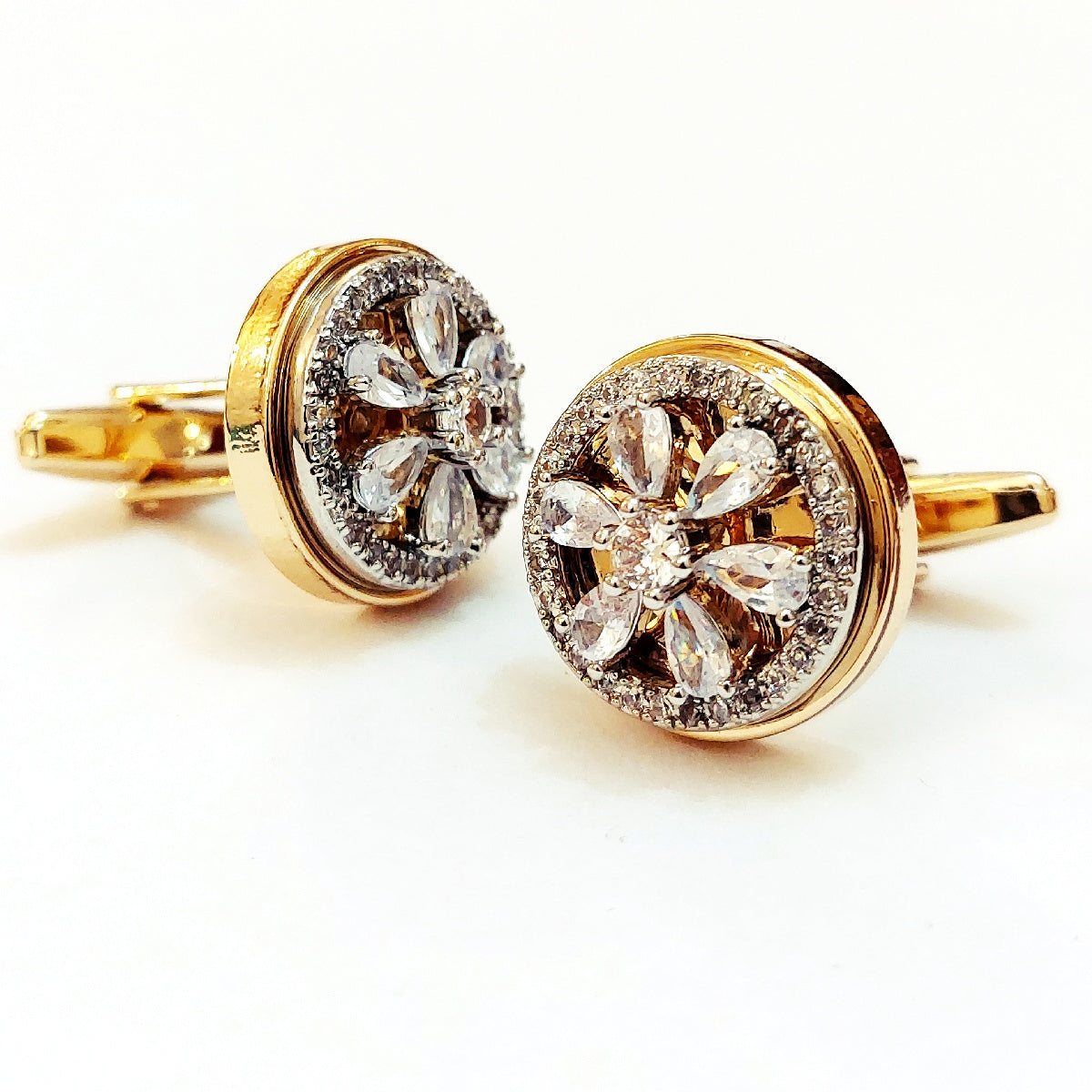 Elegant Men’s Cufflinks