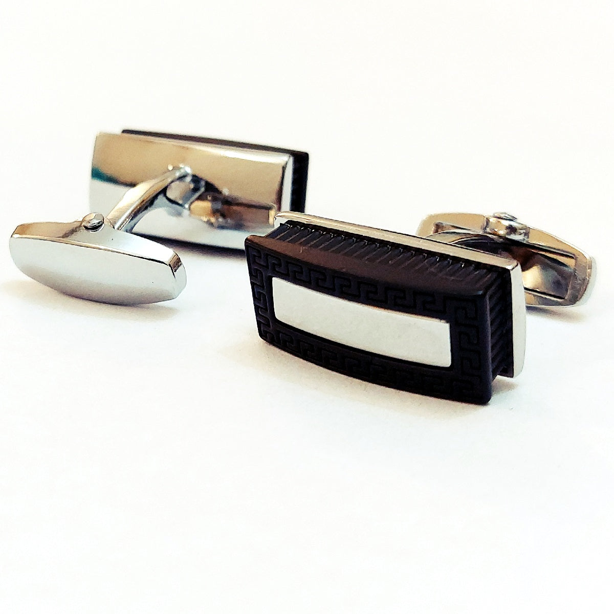 Elegant Men’s Cufflinks