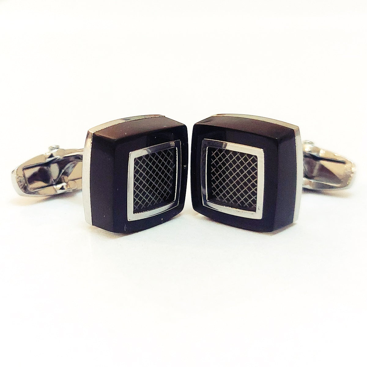 Elegant Men’s Cufflinks