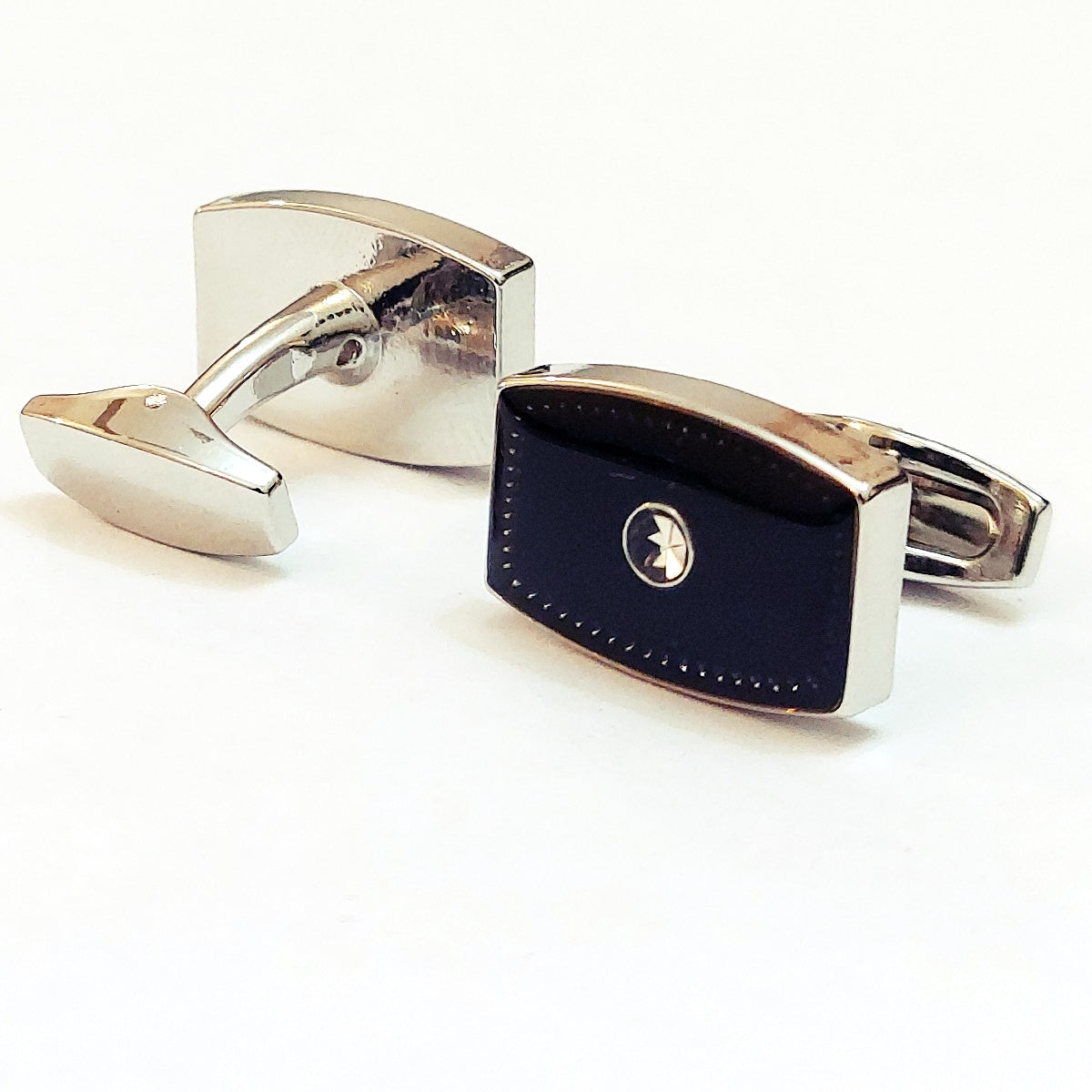 Trendy Men’s Cufflinks