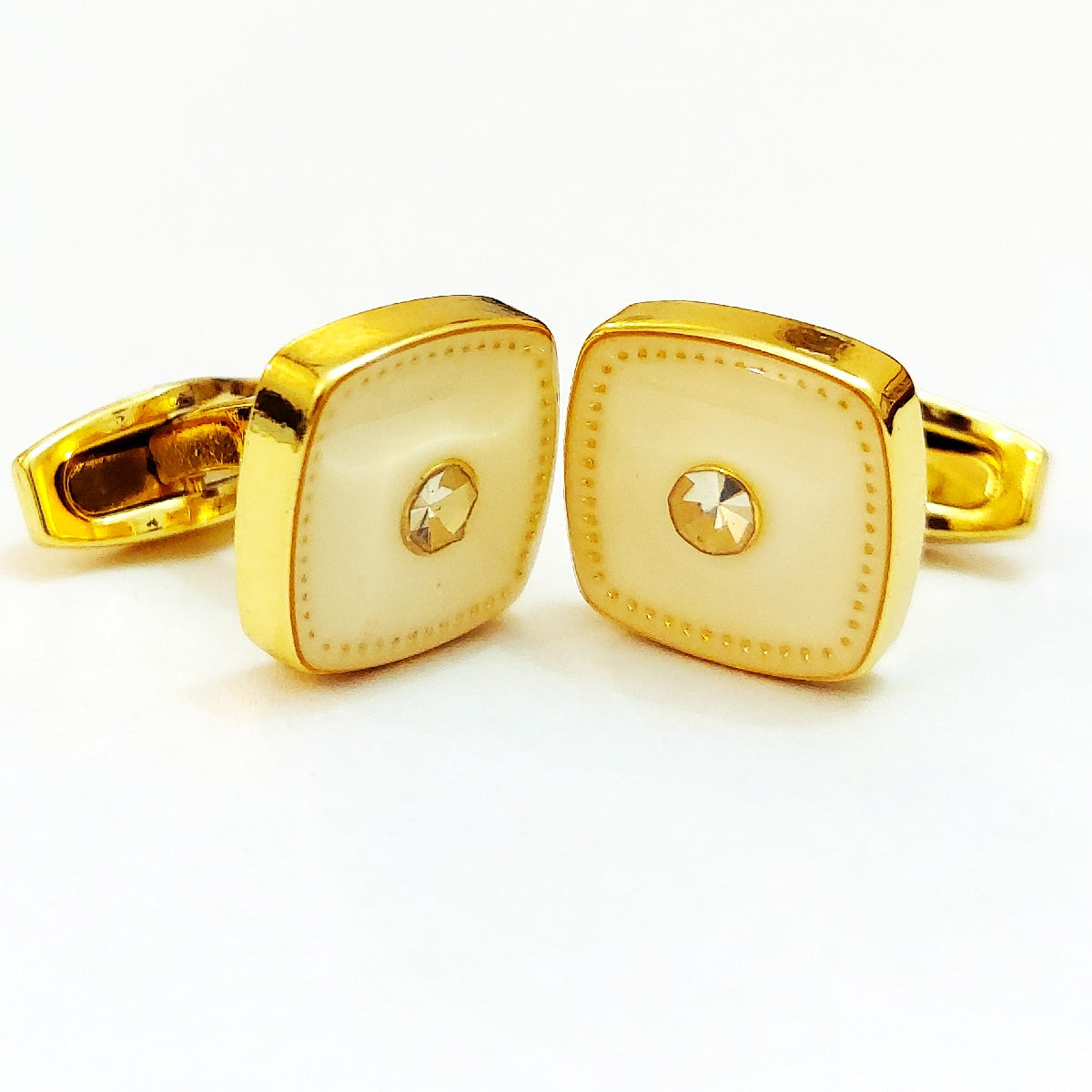 Charming Men’s Cufflinks