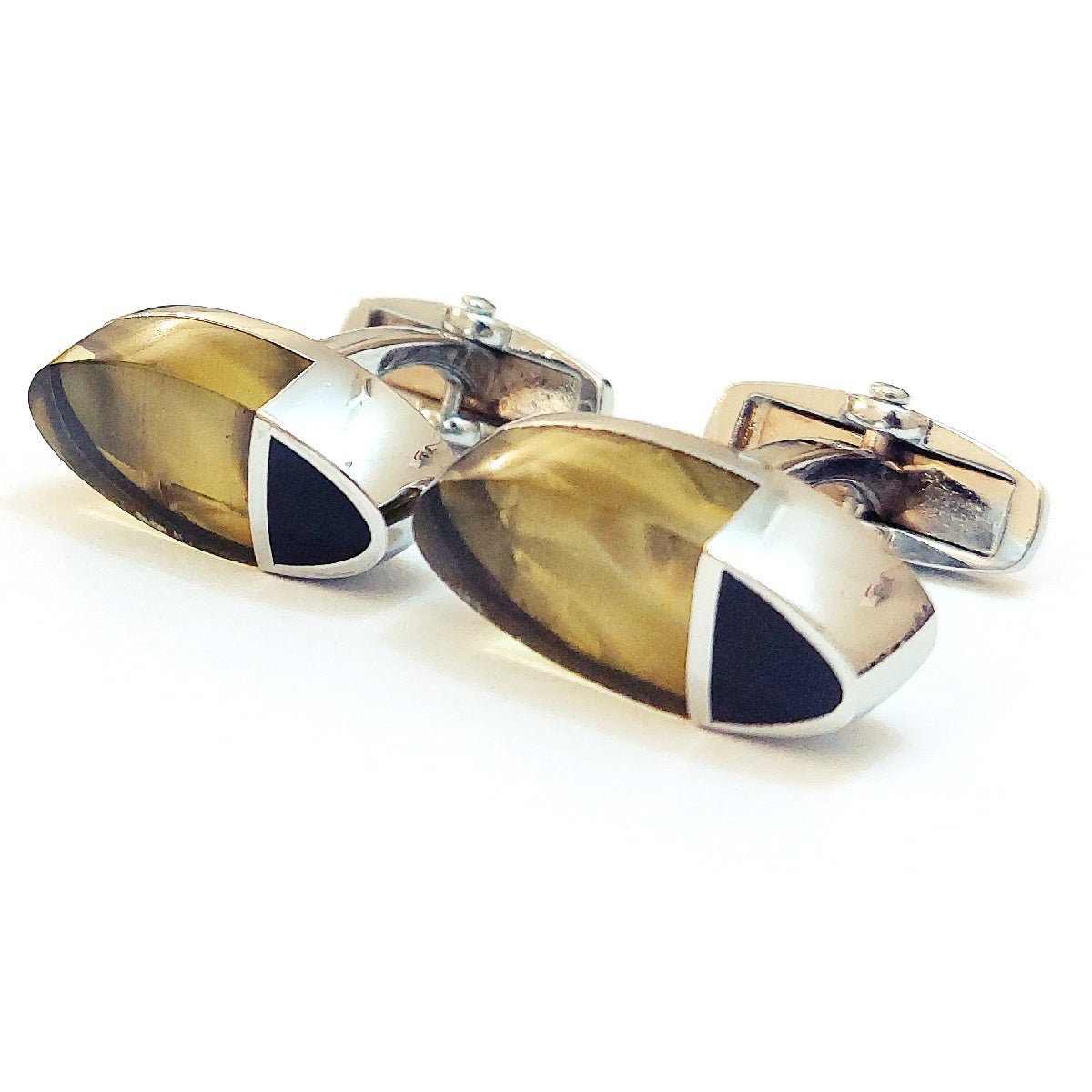 Trendy Men’s Cufflinks