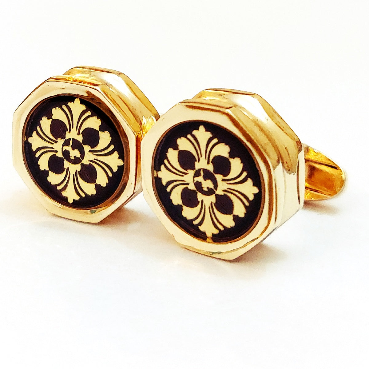 Elegant Men’s Cufflinks