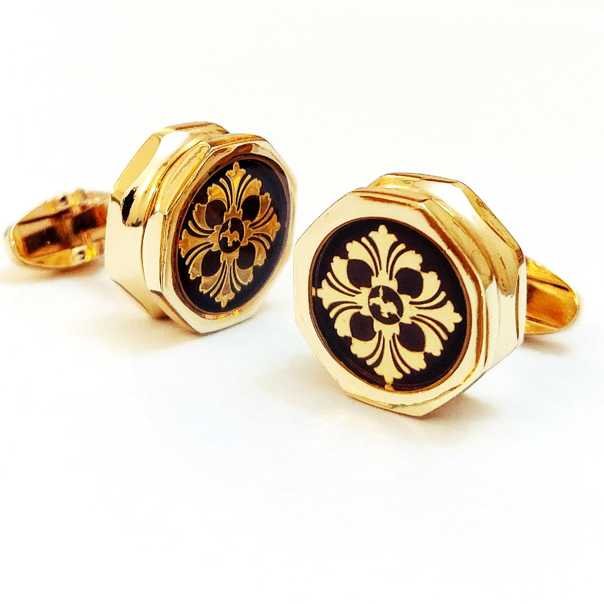 Elegant Men’s Cufflinks